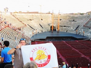 La nostra bandiera campeggia sull'Arena di Verona
